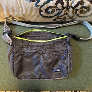 Patagonia Lightweight Travel Courier Bag